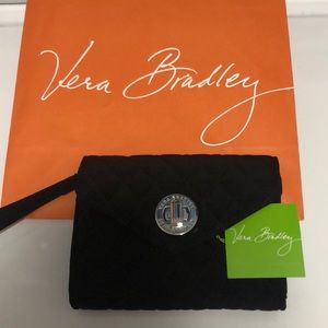 NWT Vera Bradley “your turn smartphone wristlet”